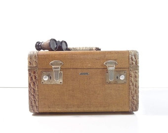 Vintage Tweed Train Case / 1930s Yellow Tweed Suitcase / Vintage Luggage