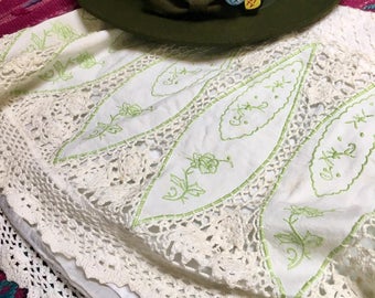 Vintage Free People Shirt White Crochet Skirt with green embroidered flowers and roses Free People Hippy Boho Size 8 Medium