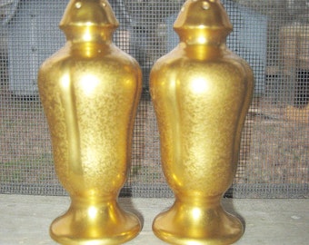 Picard Gold Salt And Pepper Shaker Set, #48, Cork Stoppers, Ma/de In Japan, Ceramic Shaker Set, 3 1/2 Inches Tall, Embossed Design,