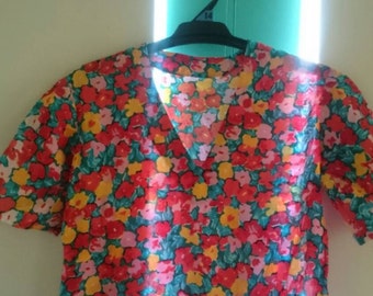 VINTAGE 1980s bright floral top