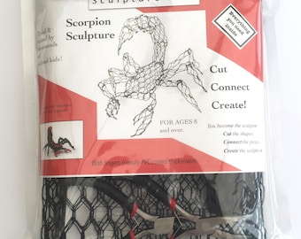ChickenWired sculpture kit - Scorpion