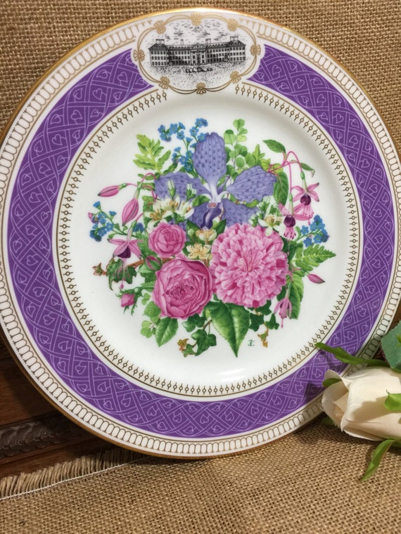 RHS 1990 Chelsea Flower Show Fine Bone China Plate by ROYAL ALBERT - "Victorian Bouquet" 9" Decorative Plate - Vintage Collectable Plate