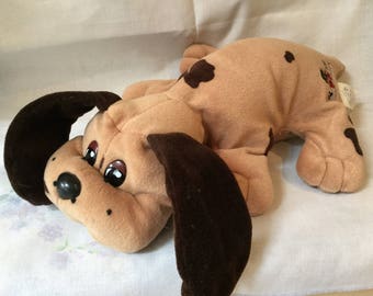 Vintage pound puppy dated 1992 with its own blanket