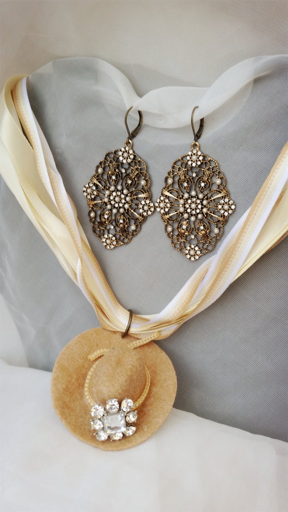 Country Girl Southern Charm Jewelry Set Necklace Earrings