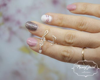 Sterling silver stud earrings, Swarovski Crystal, music earrings, musical notes, ear studs, gift for musician, birthday gift, made in Italy