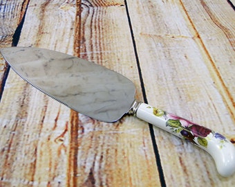 English Cake Knife Pie Server / Queens Garden Burgundy Rose / Stainless Steel Blade with Porcelain Handle / Afternoon Tea / Sheffield