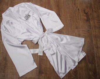 White Robe, Monogrammed Robe, Bridal White Robe, Bride White Robe, White Bride Robe, White Bridal Robe, White Satin Bride Robe,Wedding Robes