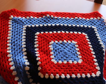 ready to ship,baby blanket, blue red and cream blanket, car seat blanket, afghan,couverture bebe, granny blanket, baby boy blanket