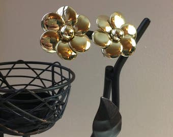 Vintage Big Flower Gold-Tone Clip On Earrings