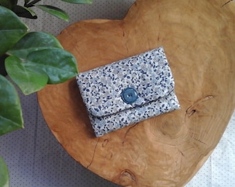 Blue flower clutch