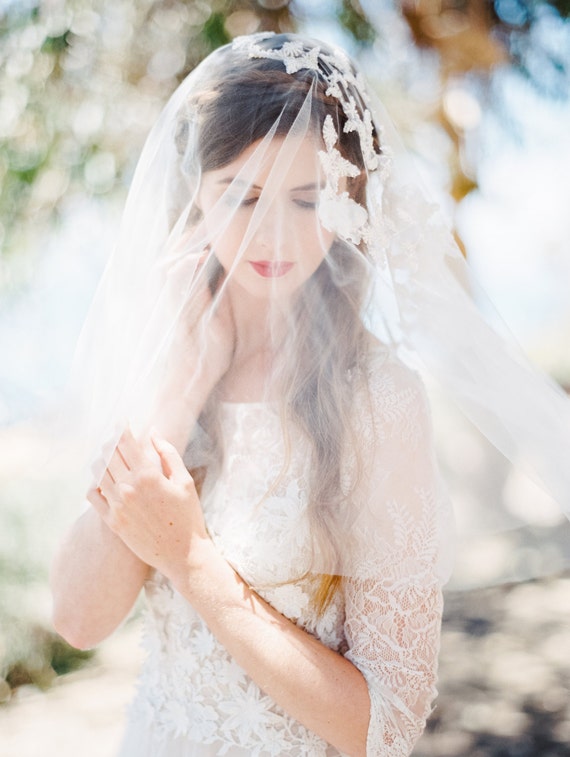 30 Classic Romantic Wedding Veils You’ll Love – Hi Miss Puff