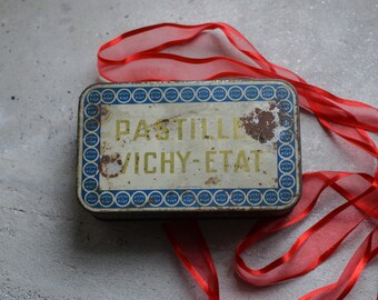 French Vintage Vichy Tin // 1950 Candy Box // Storage Tin