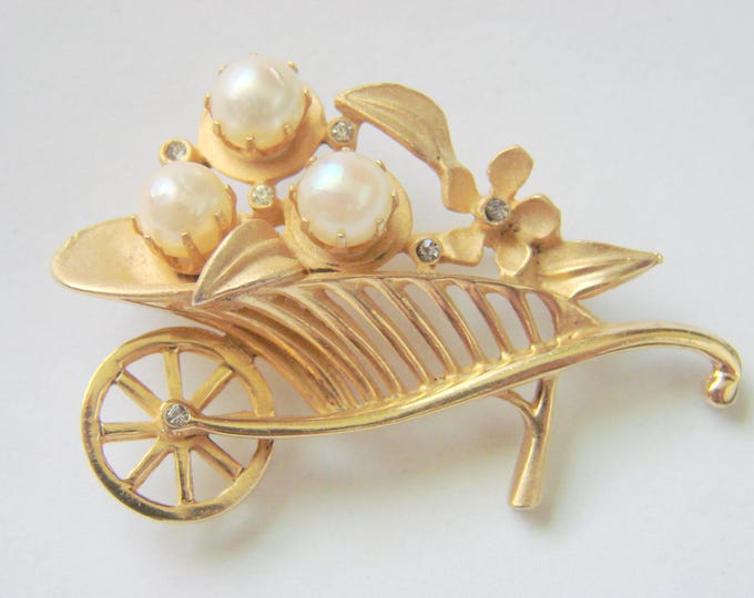 Vintage Cultured Pearl Rhinestone Flower Cart Brooch Pin / Retro Jewelry / Jewellery