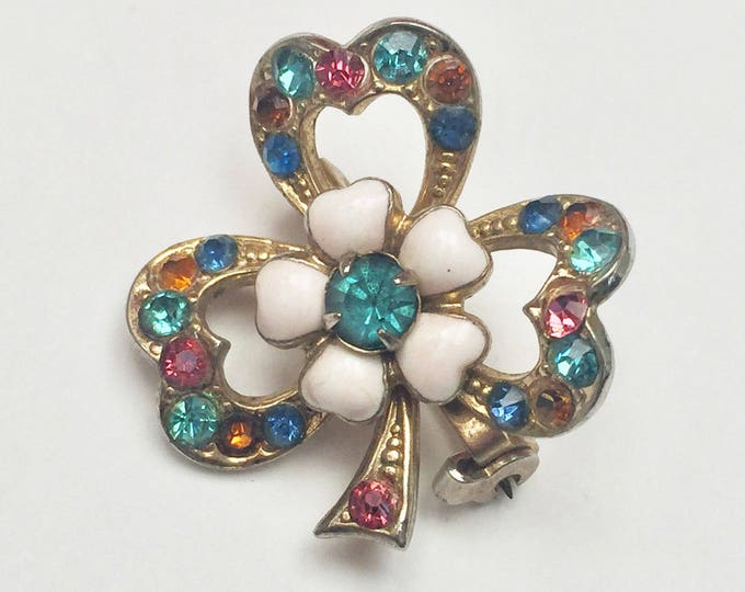 Clover leaf Brooch - Signed Coro - Pink Blue Rhinestone - Milk Glass - gold plated - Mid Century Shamrock pin