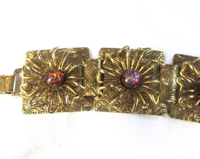 Vintage Dragons Eye Art Glass Bracelet. Fancy Antiqued Gold Book Chain, Wire Daisy Overlay, Faux Fire Opal Bracelet