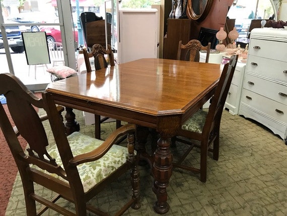 1920's Dining Table and 6 chairs with butterfly leaf