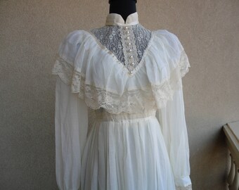 RESERVED FOR ANN ---Beige Gunne Sax Dress
