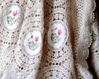Antique hand crocheted bed spread, hand embroidered bed cover, boho sofa throw