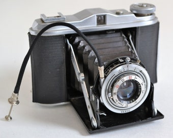 Agfa Isolette, Early Model German made 120 folding camera with 85mm 4.5 Agnar Lens