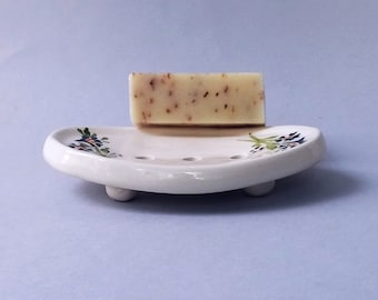 White Ceramic Soap dish, Oval soap holder, sponge holder sponge rest, Soap tray, Bathroom decor, retro vintage style handmade, blue flowers.