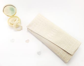 Personalized bridal bag Monogram wedding clutch Personalized bridal accessories Monogrammed wedding bag Personalized bridal clutch Monogram