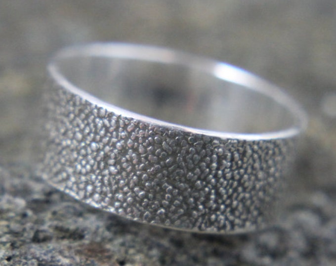 Textured Silver Ring, Stone Pattern Sterling Band, Embossed Rock Design, Rugged Chunky Wedding Band, Birthday or Valentines Day Gift for Him