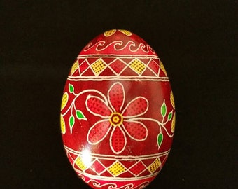 Items similar to Traditional Design Bulgarian Easter Egg, Pysanky ...