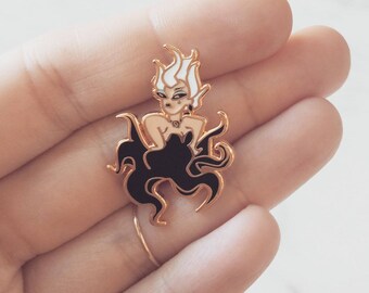LIMITED EDITION - Ursula enamel pin - Enamel pin - Enamel gold pin - Black lapel pin