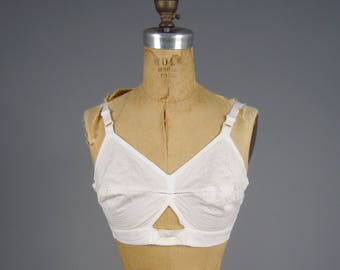1950s bullet bra • vintage 50s bra • white cotton cone bra • size C