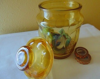 Amber Apothecary Jar with Plastic Stopper Lid