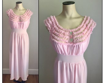 Vintage 1960s Misses' Nylon Nightgown