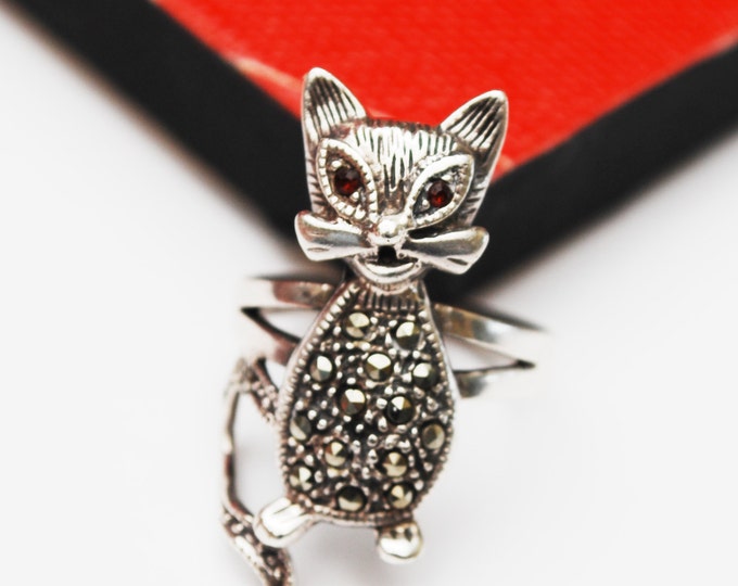 Sterling Cat Pin - Marcasite red Garnet eyes - Size 7 - signed 925 TH MT