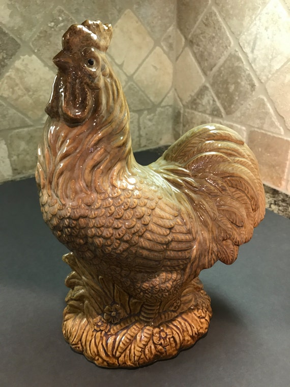 Beautiful Vintage 12 Decorative Ceramic Rooster in