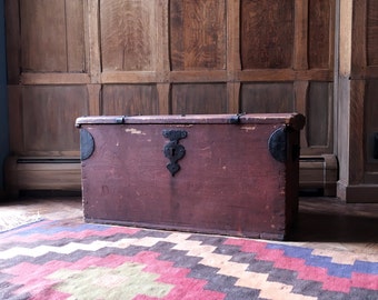 Antique Trunk, Wooden Trunk, Storage Trunk, Steamer Trunk, Trunk Coffee Table, Decorative Storage