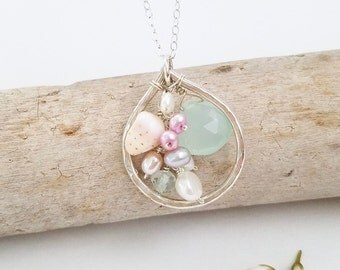 Dainty Hawaiian shell necklace - Beach jewelry by Tide pools, OOAK shell jewelry, beach wedding accessories, bridesmaid necklace, Hawaii