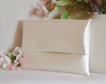 Ivory bridesmaid clutch - personalized handbag - white monogram clutch - color block fold over clutch - gift for her - wedding clutches