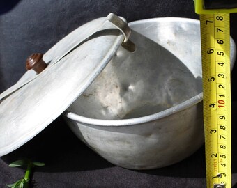 1940's Tin Pudding Steamer with Bakelite Handle - Pleasantly Dinged Up and Still Going Strong :)