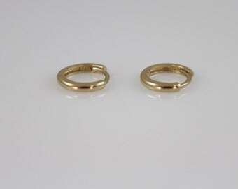 14k solid gold mini hoop Earrings, 14k huggies hoop earrings, 14K minimalist earrings, 14k dainty earrings,14K everyday earrings, tiny hoop