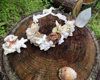 Adjustable White and Brown Flower Crown