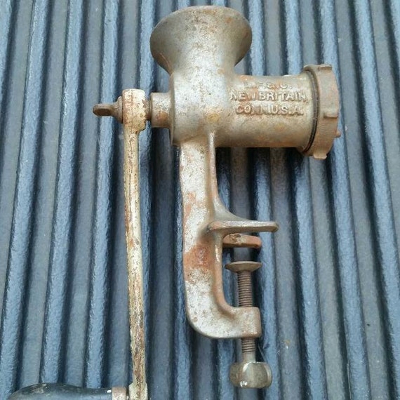 Universal 323 Meat Grinder Chopper Vintage by BrierleyPlantation