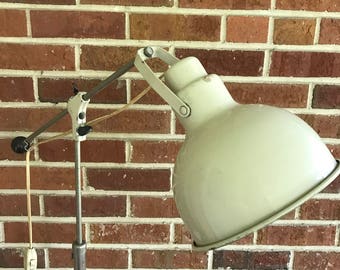 Vintage industrial floor lamp, adjustable white floor lamp, rustic floor lamp, industrial lighting, industrial floor light, adjustable lamp