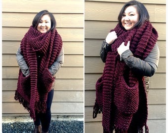 Oversized knit scarf with pockets, chunky knit scarf, super chunky knit scarf, scarf with pockets
