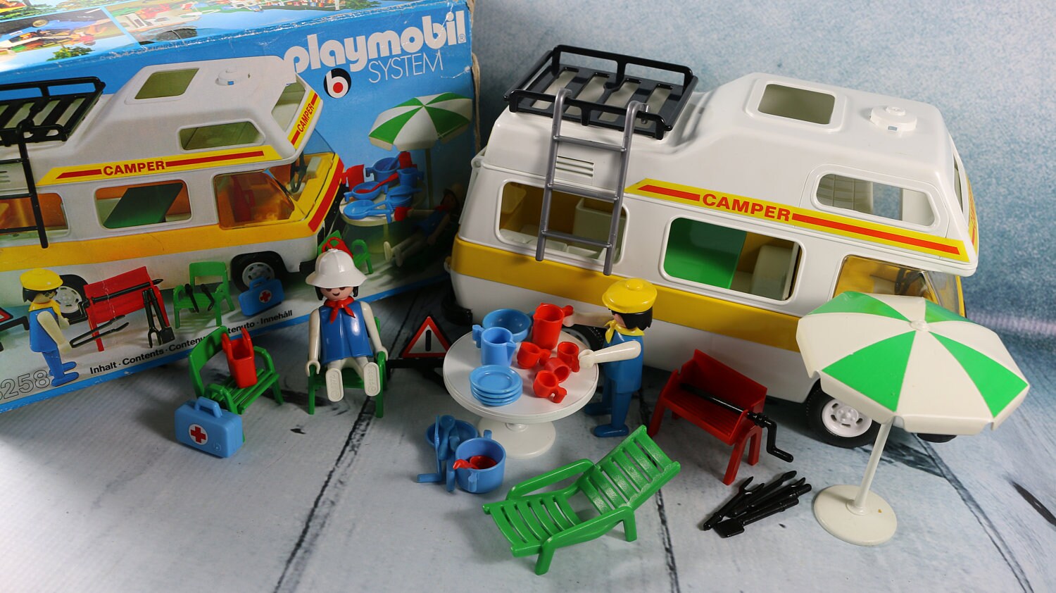 toys r us playmobil camper