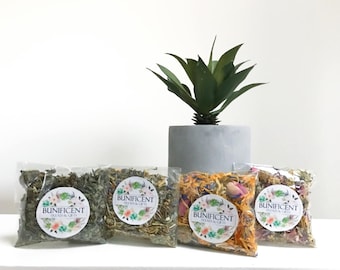 SAMPLE Hay Topper (10g) - Dry Herbs and Flower Treats for Bunny Rabbits, Guinea Pigs and Mouse, Rats - Tasty pet food, Treat, snack