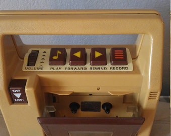 Fisher Price Portable Cassette Player/Recorder 1980 Model 826