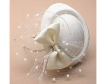 cream net hatinator, wedding hat, cream fascinator formal hat, pillbox cream hat, race day hat, cocktail hats, ladies hats, cream hat,