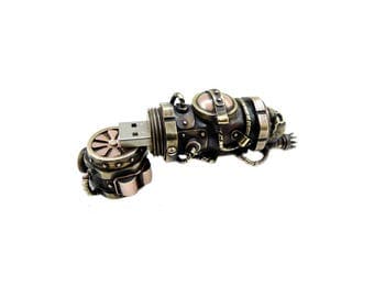 Steampunk USB flash drive 32 GB luxury birthday gift handmade vintage brass copper pendant mens accessories computer memory pendrives