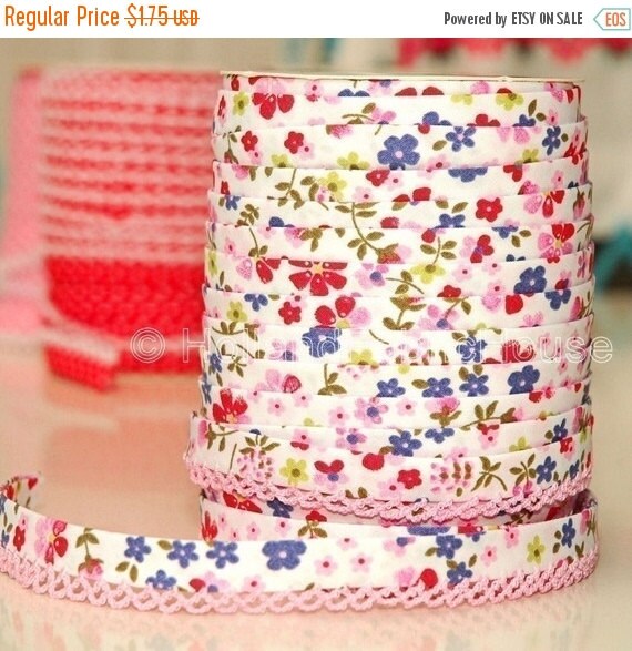 MID SEASON SALE Bias Tape White Floral by HollandFabricHouse