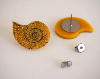 Ursula Shell - Gold Glitter - The Little Mermaid - Laser Cut Acrylic Earrings