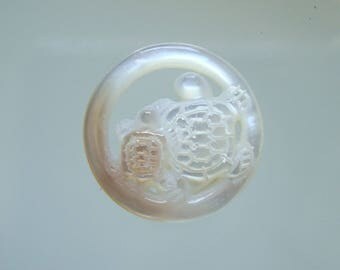 1 pc, 14mm, Unique Hand Crafted mother and child turtle on Mother of Pearl, m3 - 3